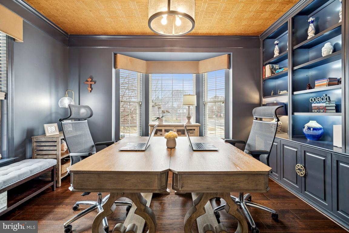 22833 HIGHCREST CIRCLE