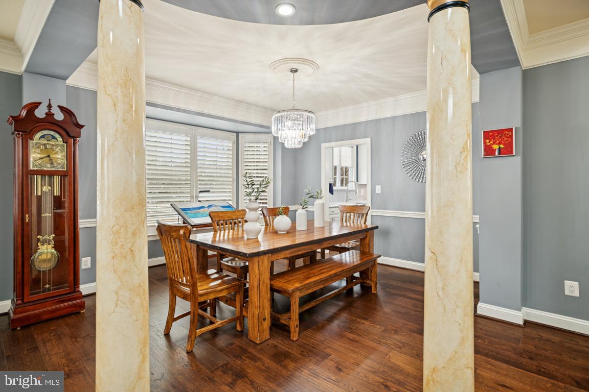 22833 HIGHCREST CIRCLE