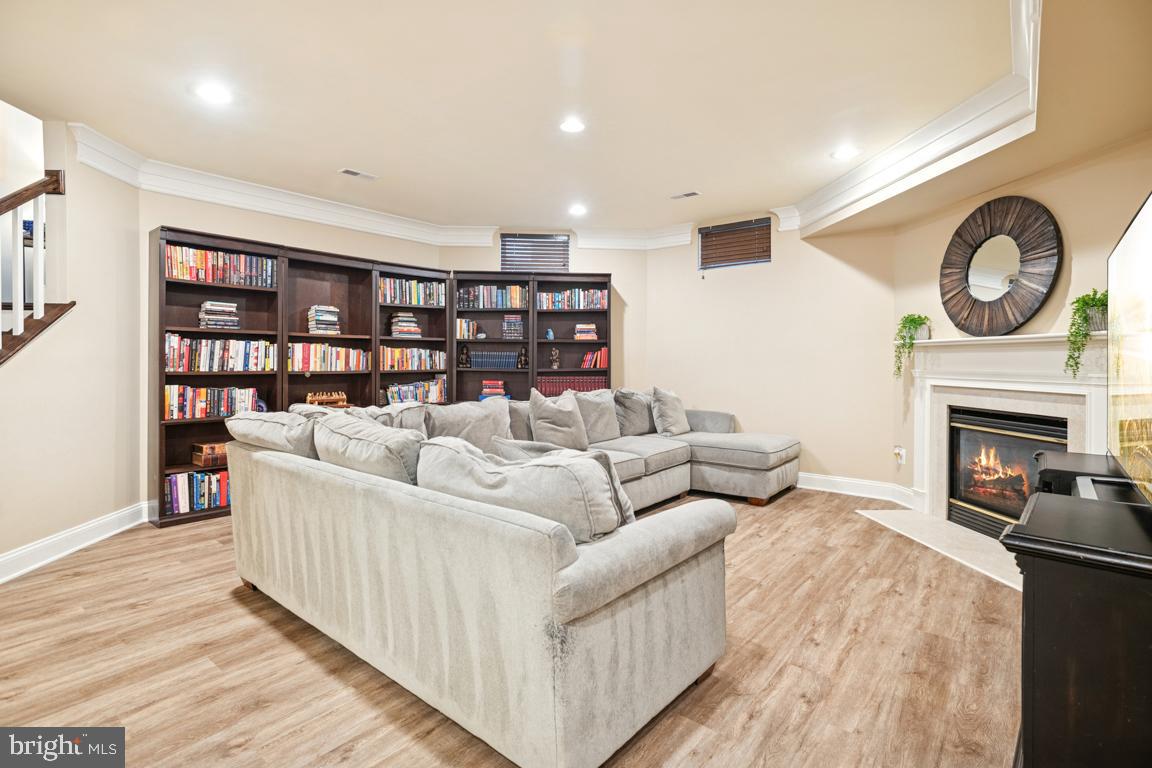 22833 HIGHCREST CIRCLE