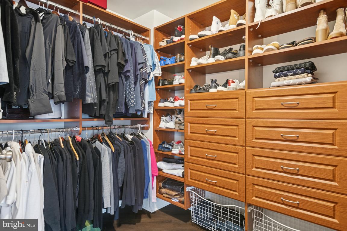 22833 HIGHCREST CIRCLE