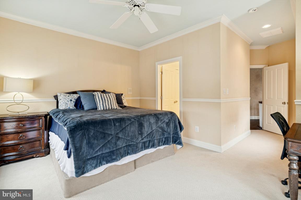 22833 HIGHCREST CIRCLE