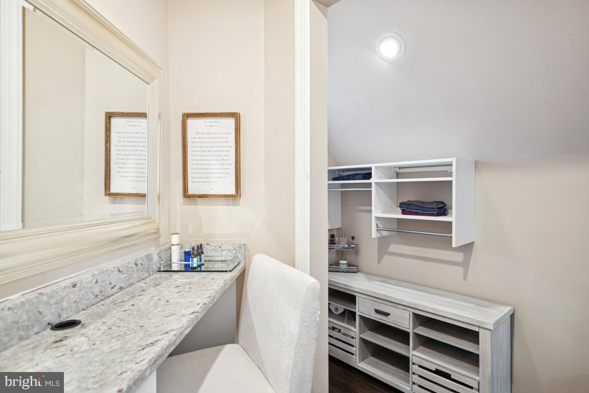 22833 HIGHCREST CIRCLE