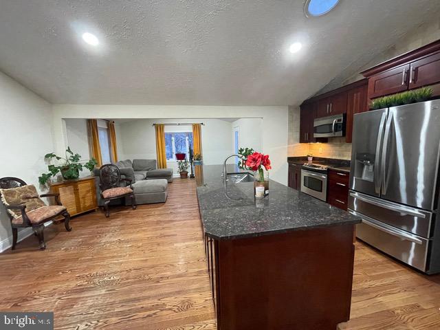 402 KOJUN COURT