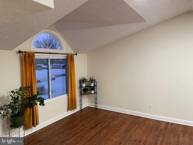 402 KOJUN COURT