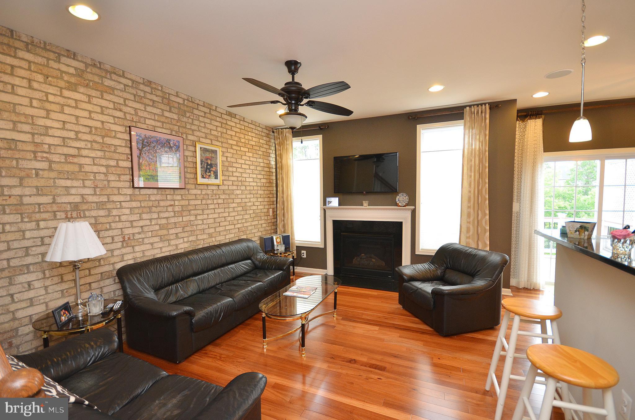 43291 MITCHAM SQUARE