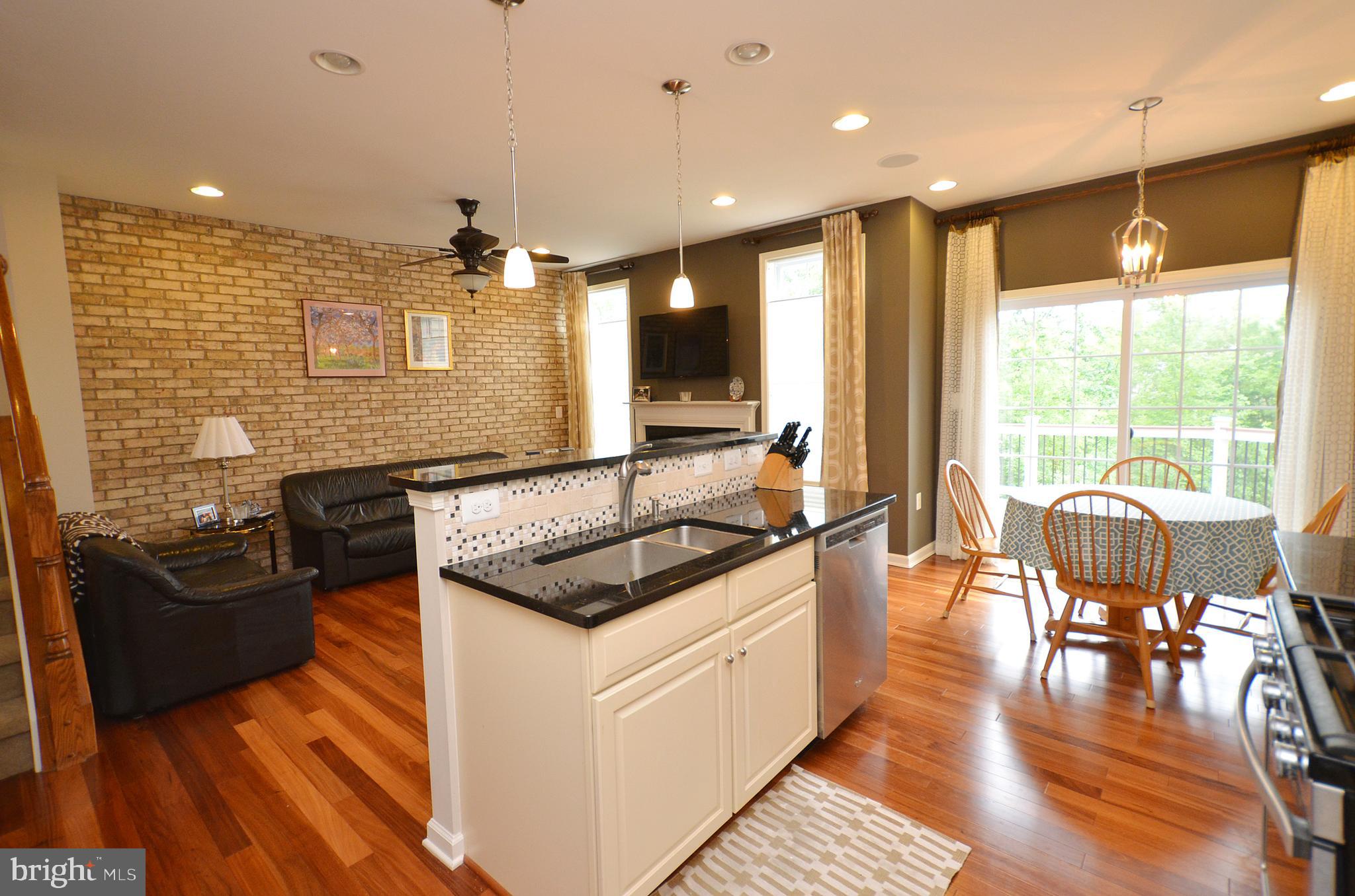 43291 MITCHAM SQUARE