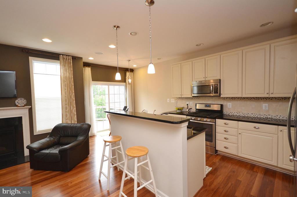 43291 MITCHAM SQUARE