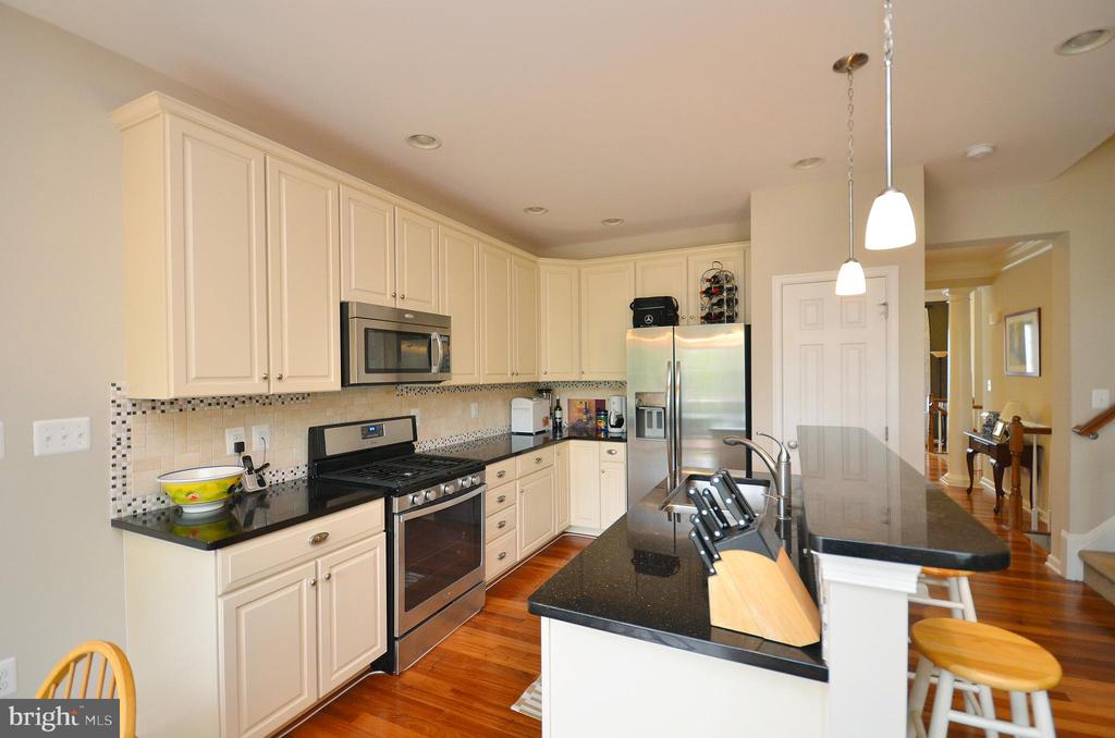 43291 MITCHAM SQUARE