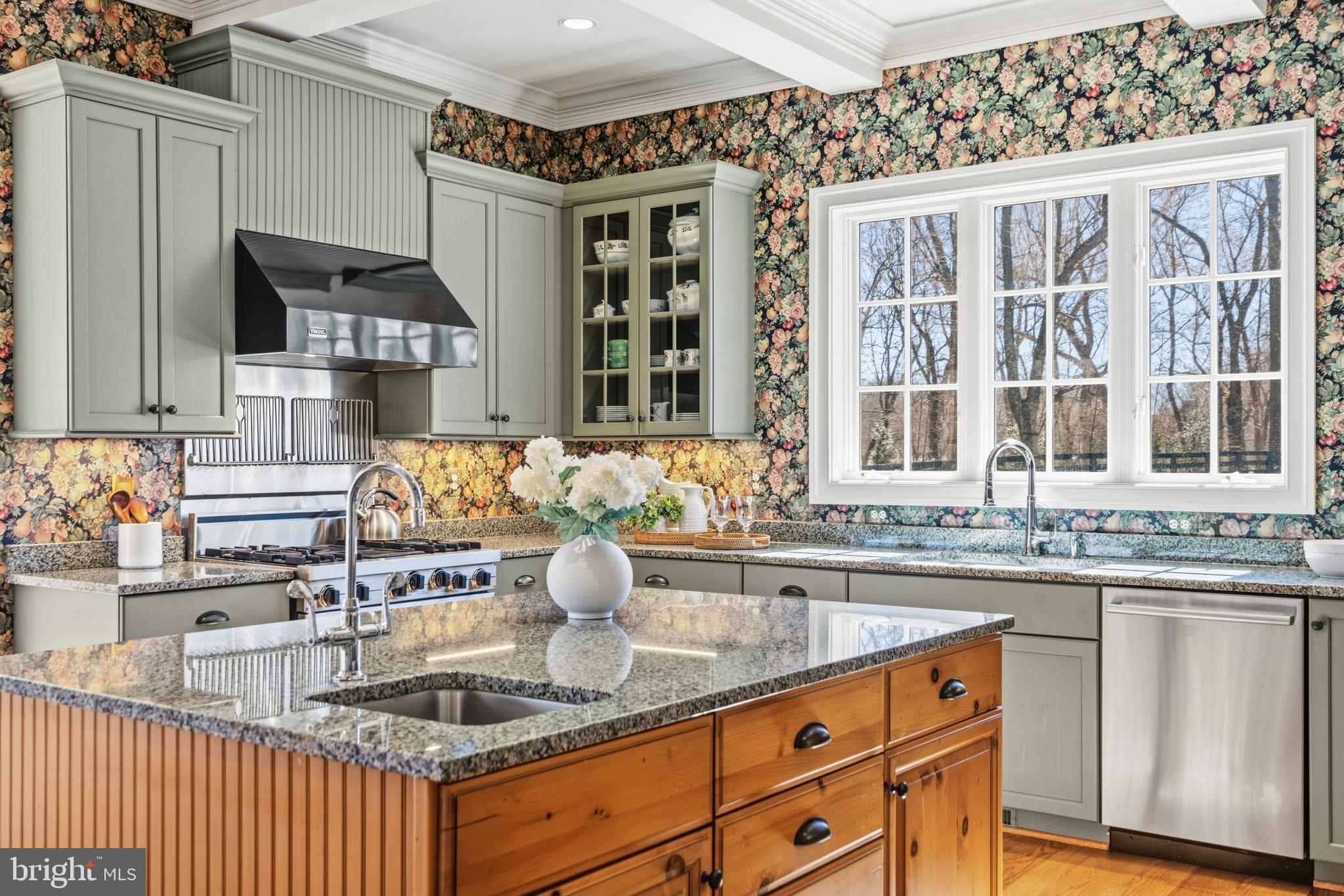 20322 SOMMERSET COURT