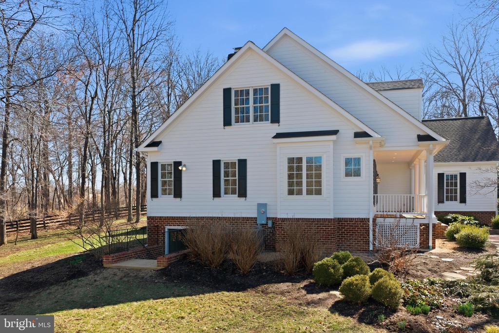 20322 SOMMERSET COURT