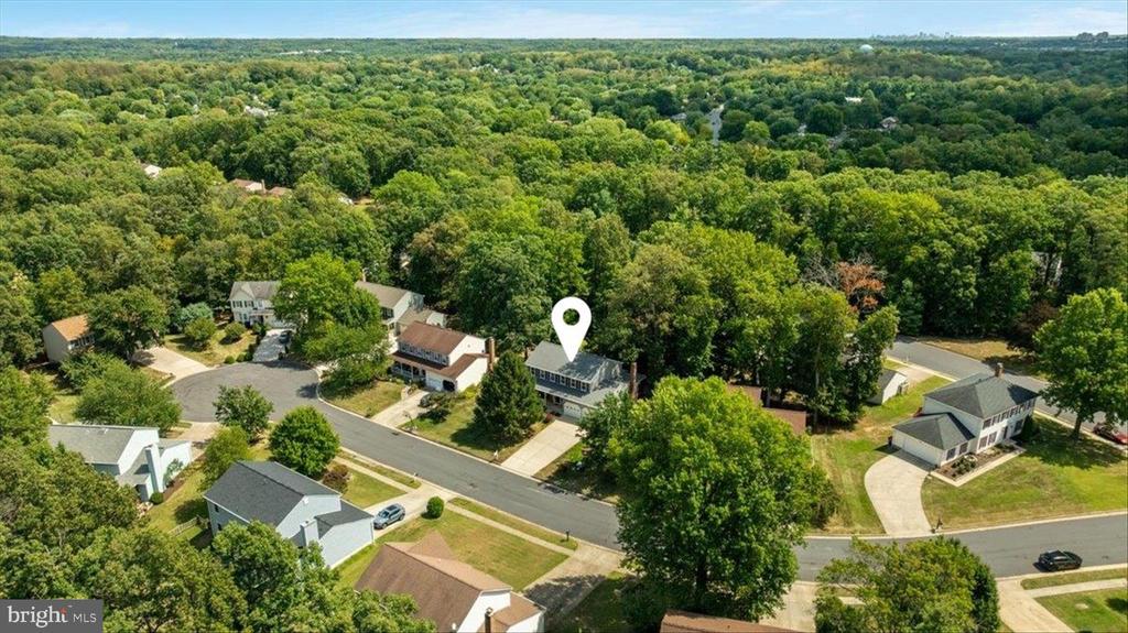204 PIN OAK COURT