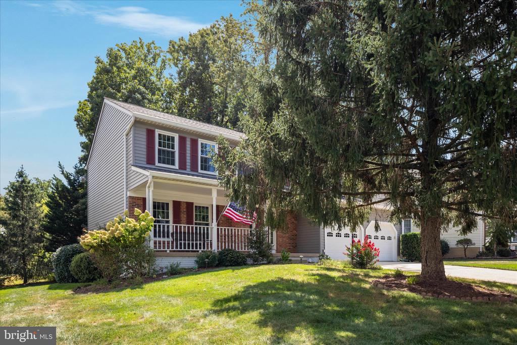 204 PIN OAK COURT