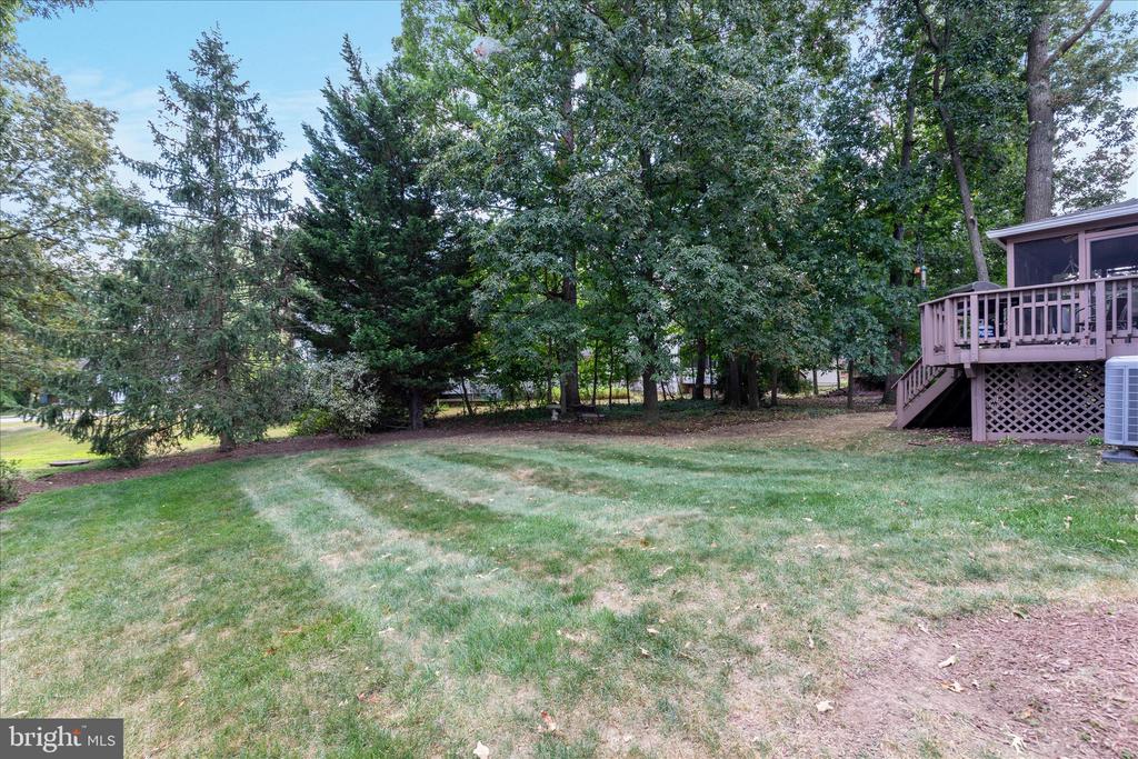 204 PIN OAK COURT
