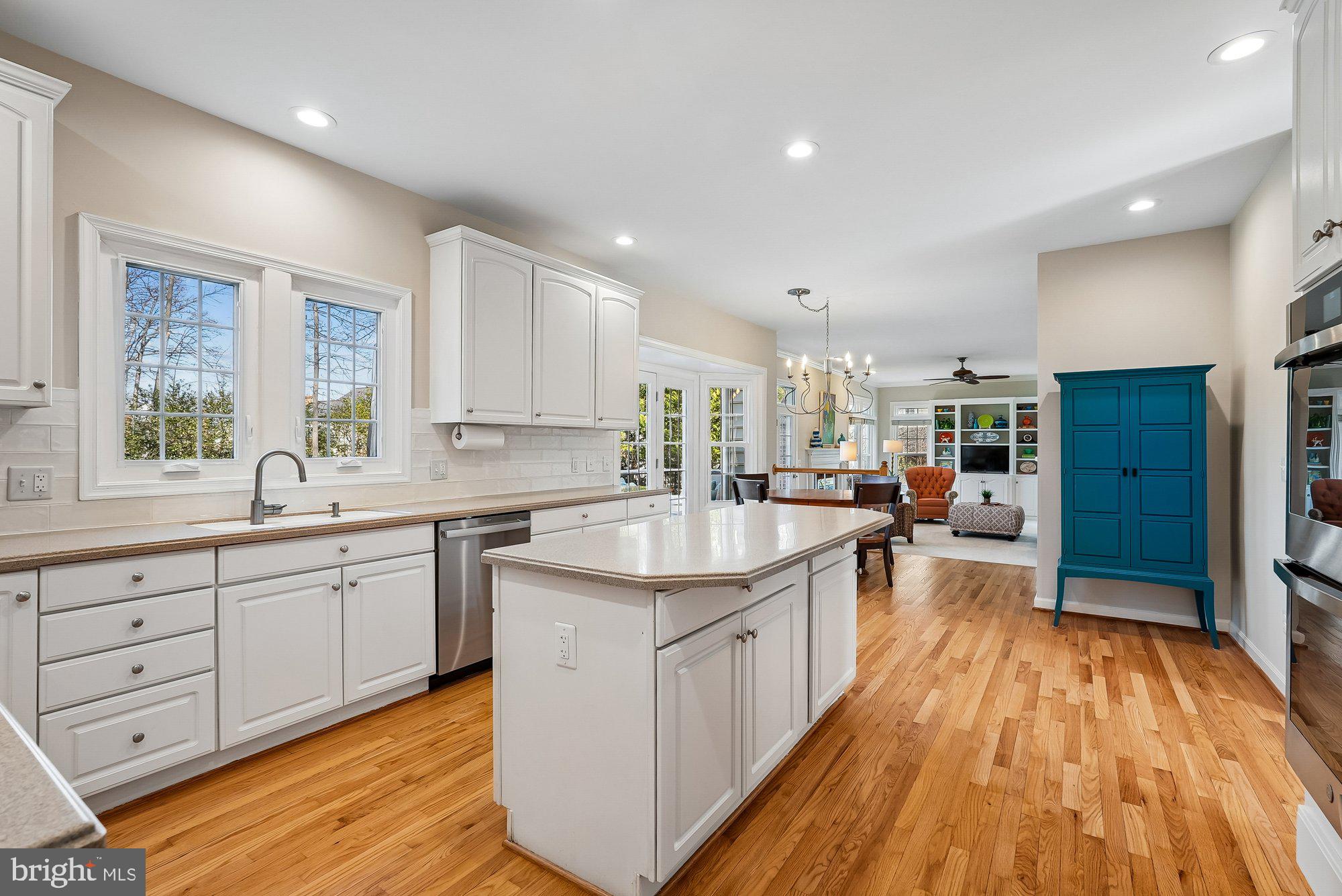 43220 EDGARTOWN STREET