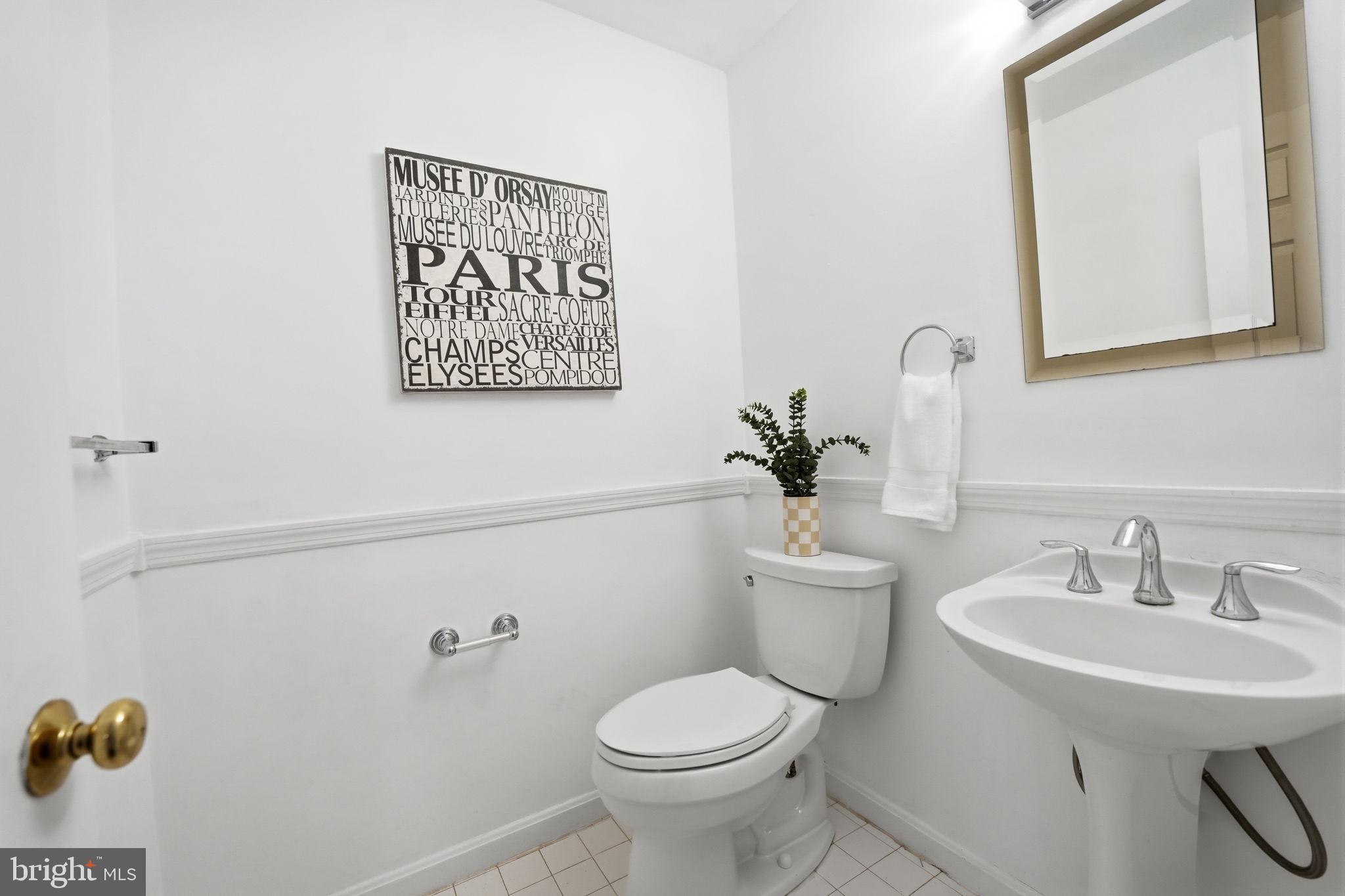 46944 TRUMPET CIRCLE