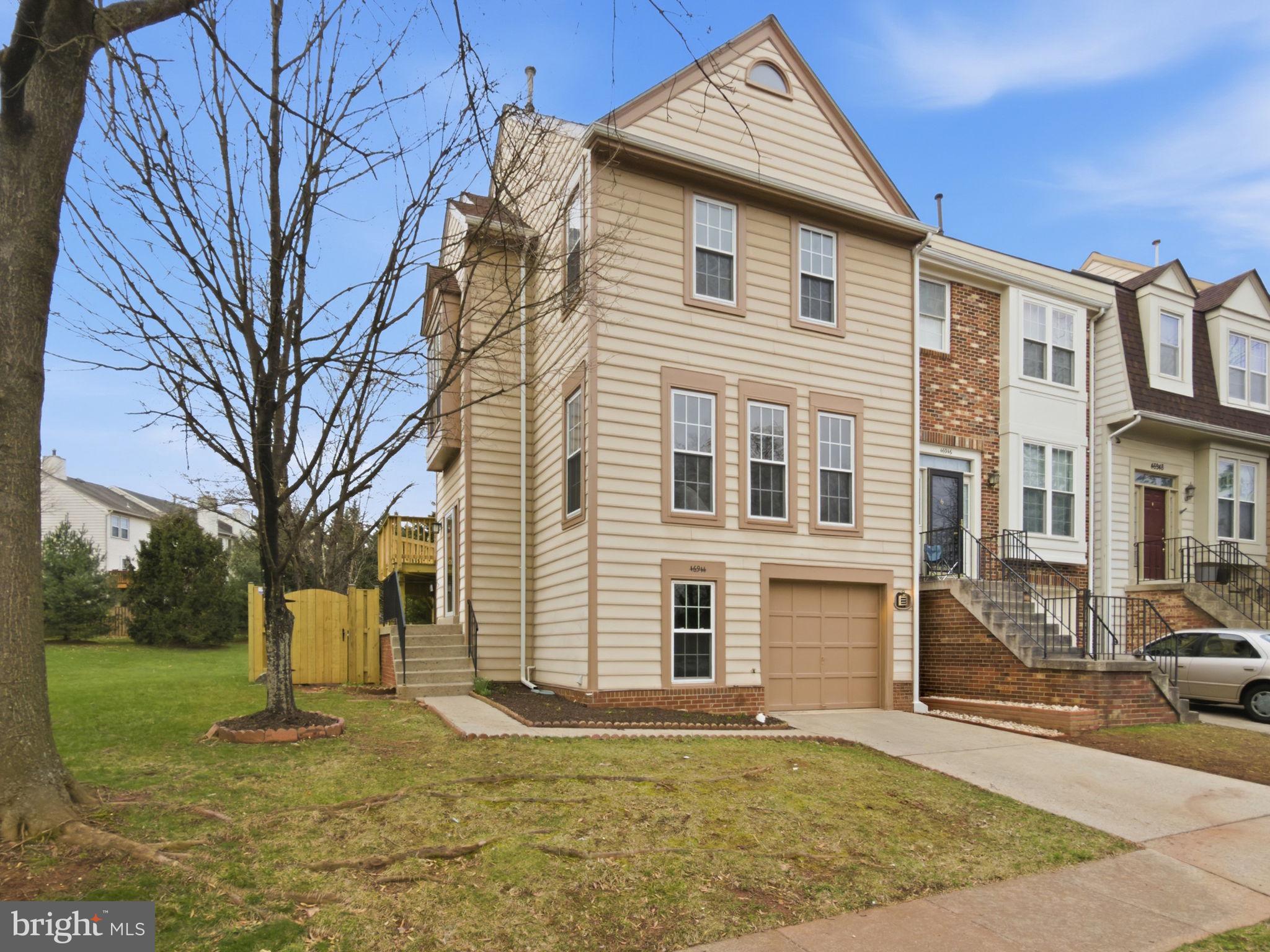 46944 TRUMPET CIRCLE