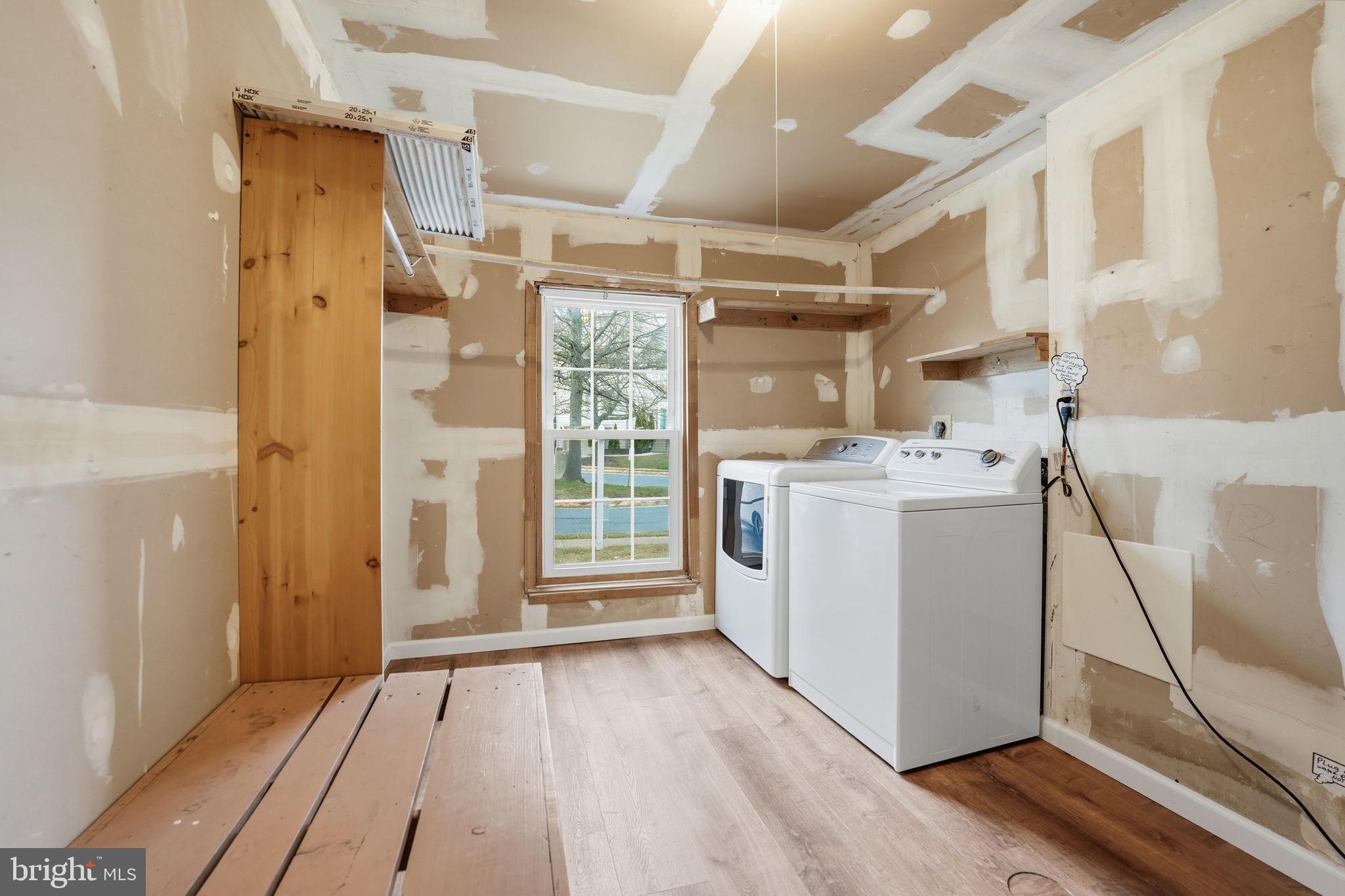 46944 TRUMPET CIRCLE