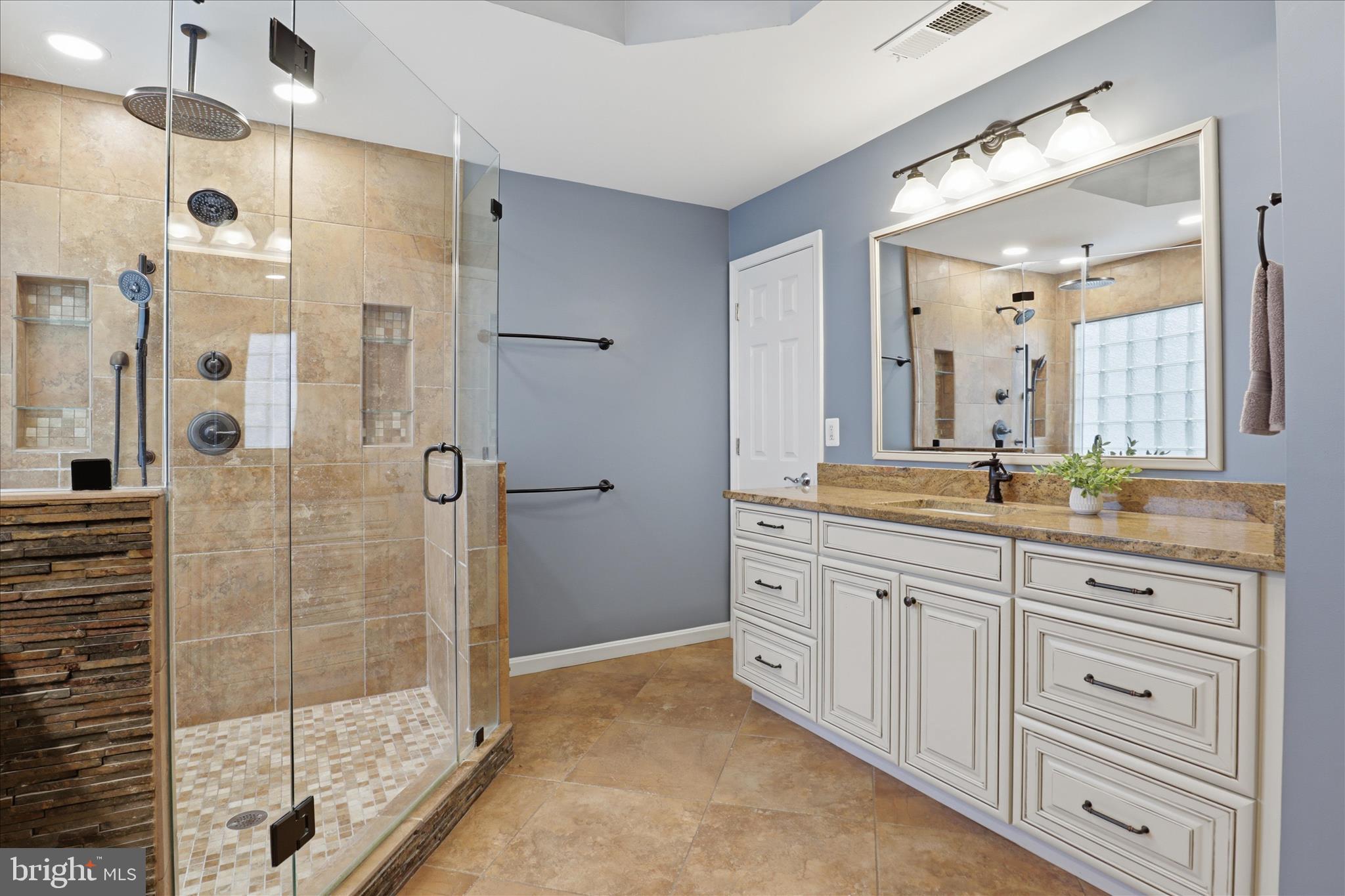 42094 FIDDLEHEAD PLACE