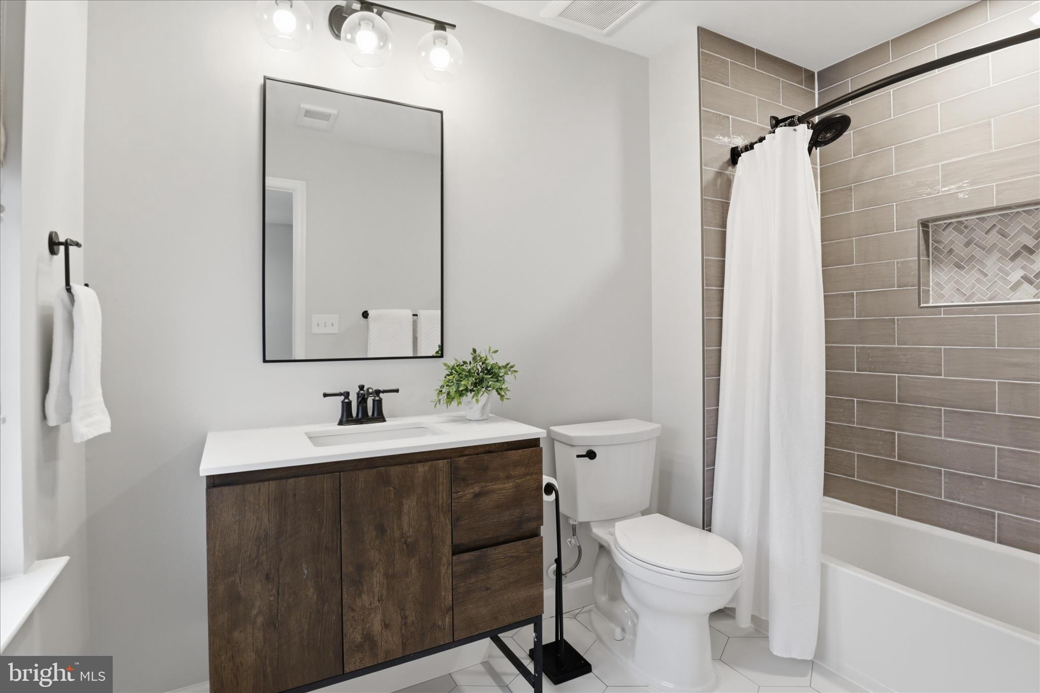 42094 FIDDLEHEAD PLACE