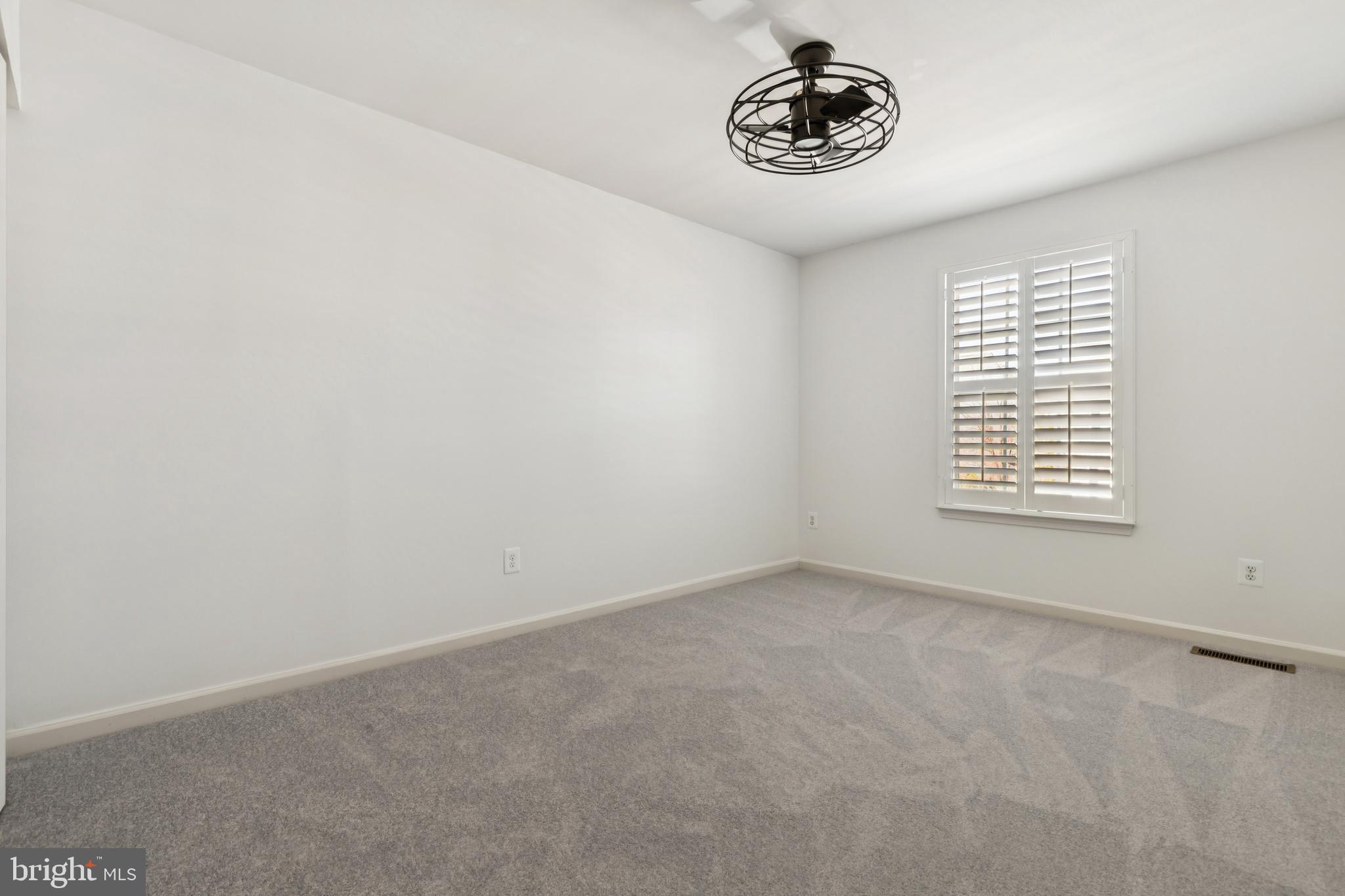 42921 SPYDER PLACE