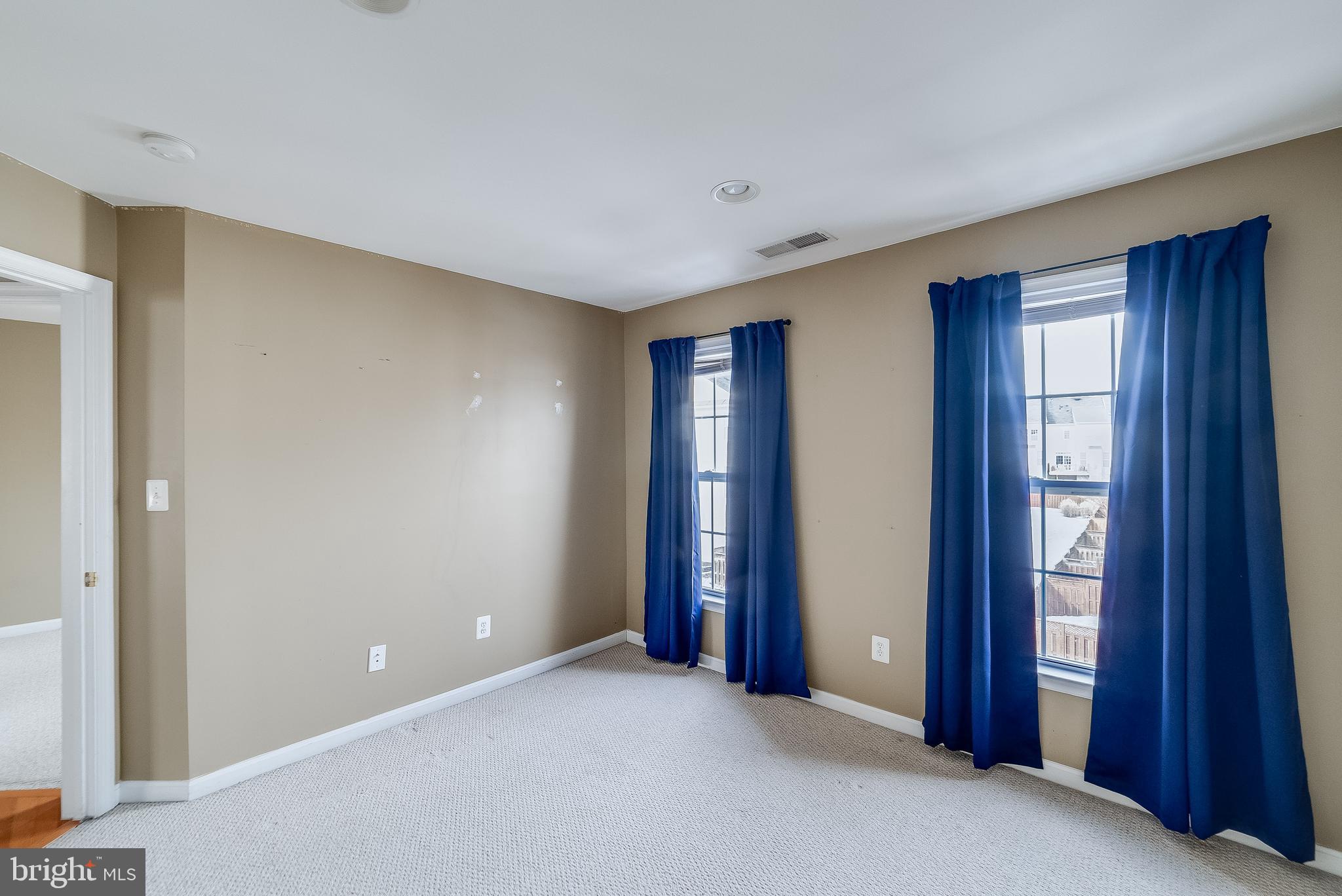 22072 AVONWORTH SQUARE