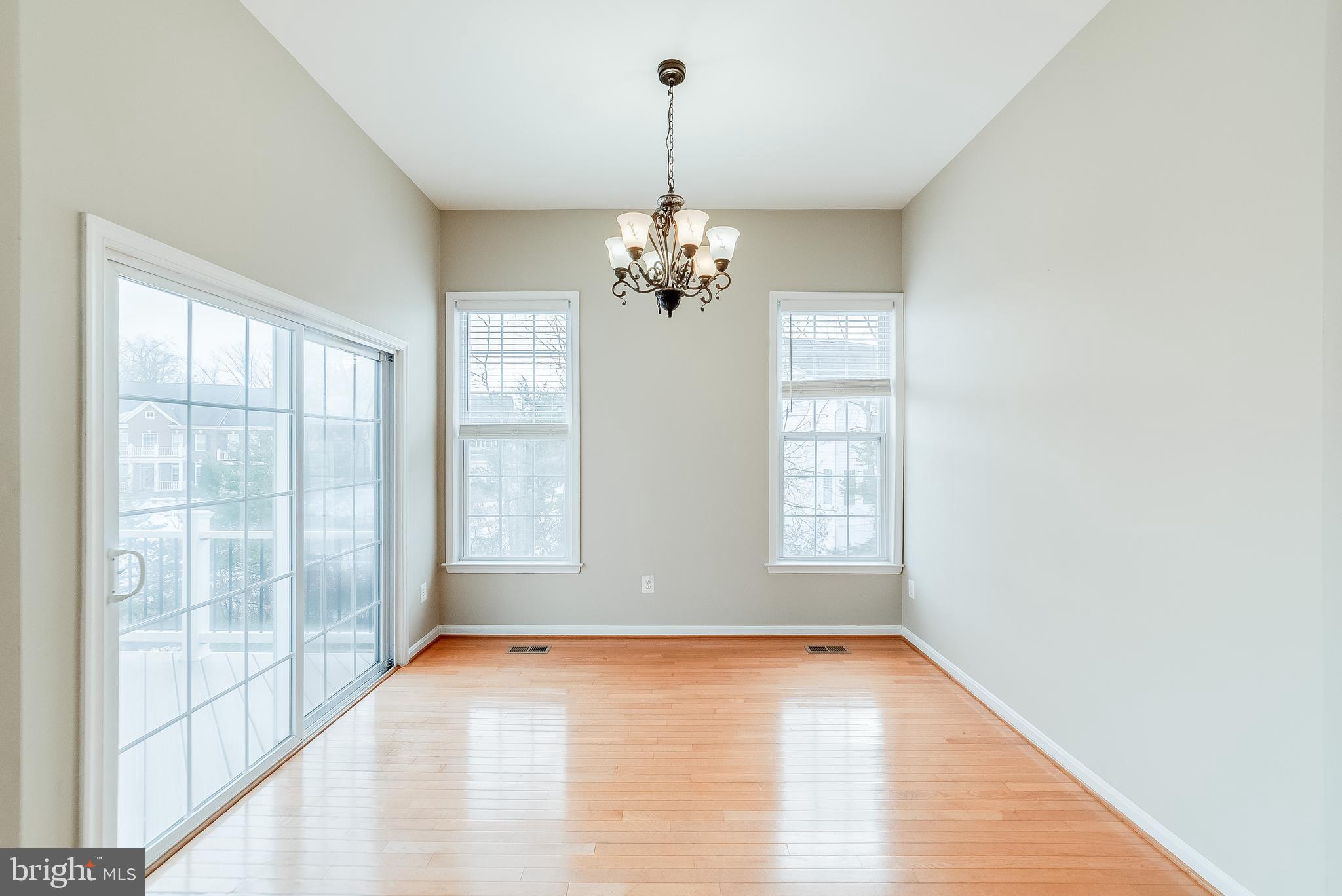 22072 AVONWORTH SQUARE