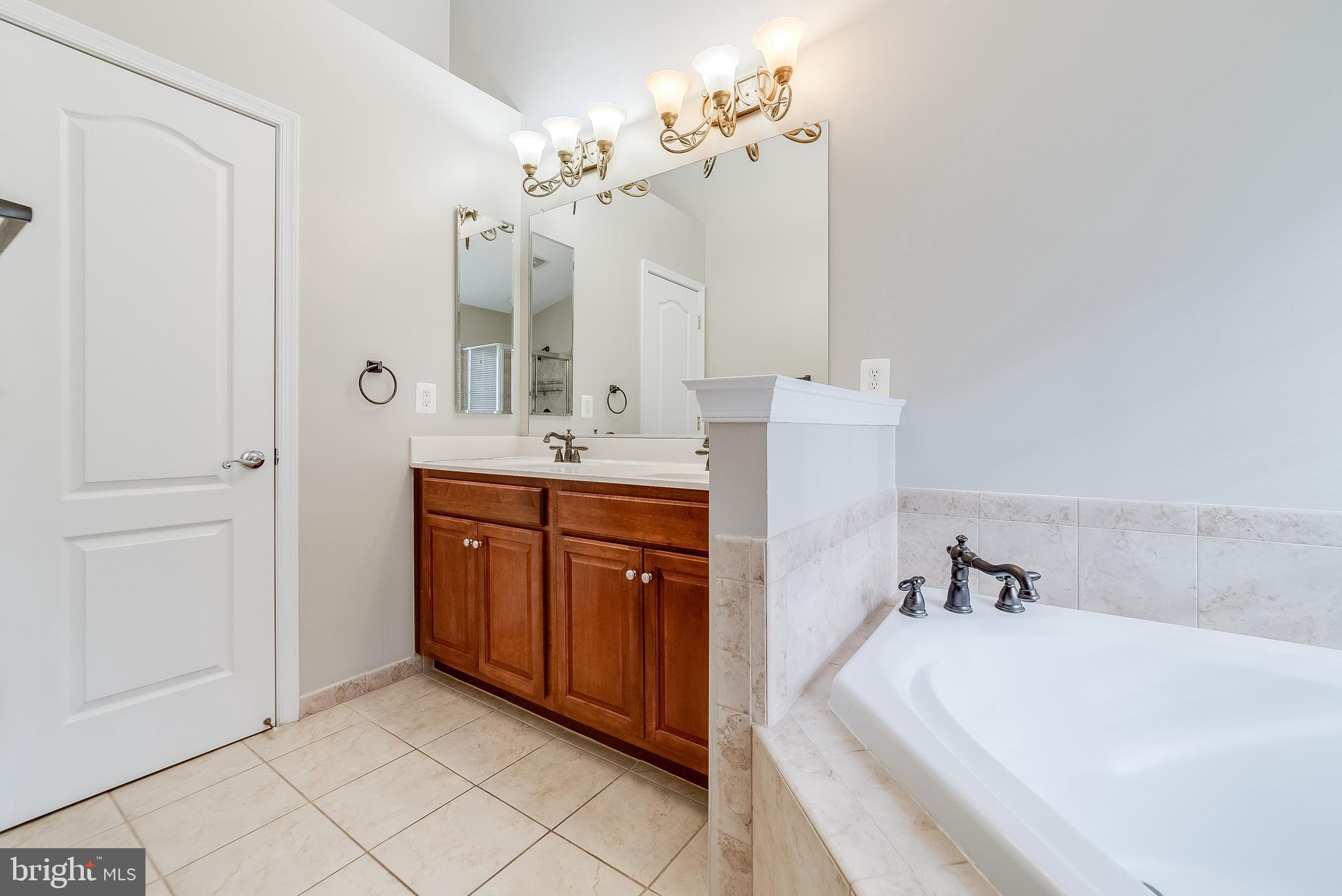 22072 AVONWORTH SQUARE