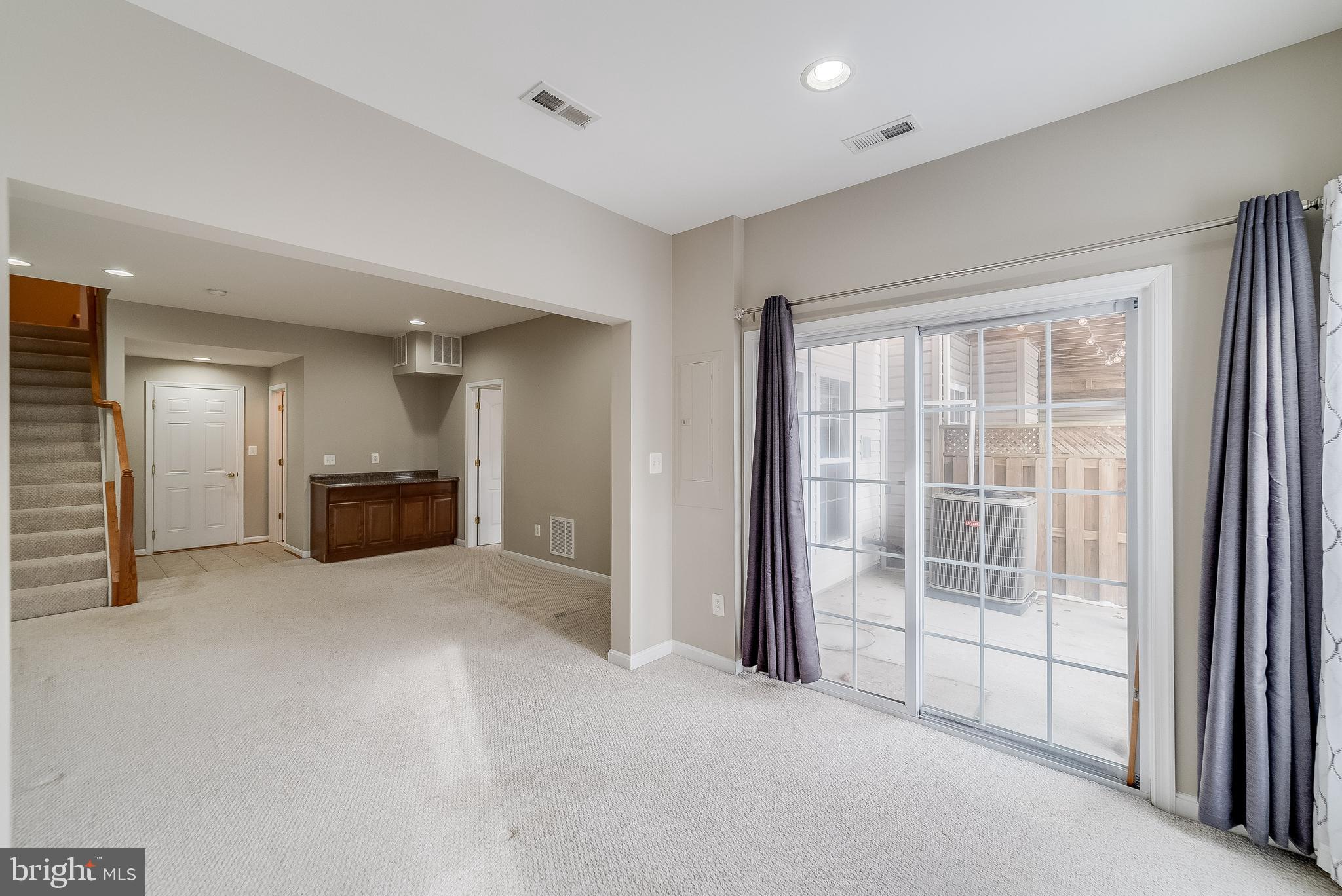 22072 AVONWORTH SQUARE