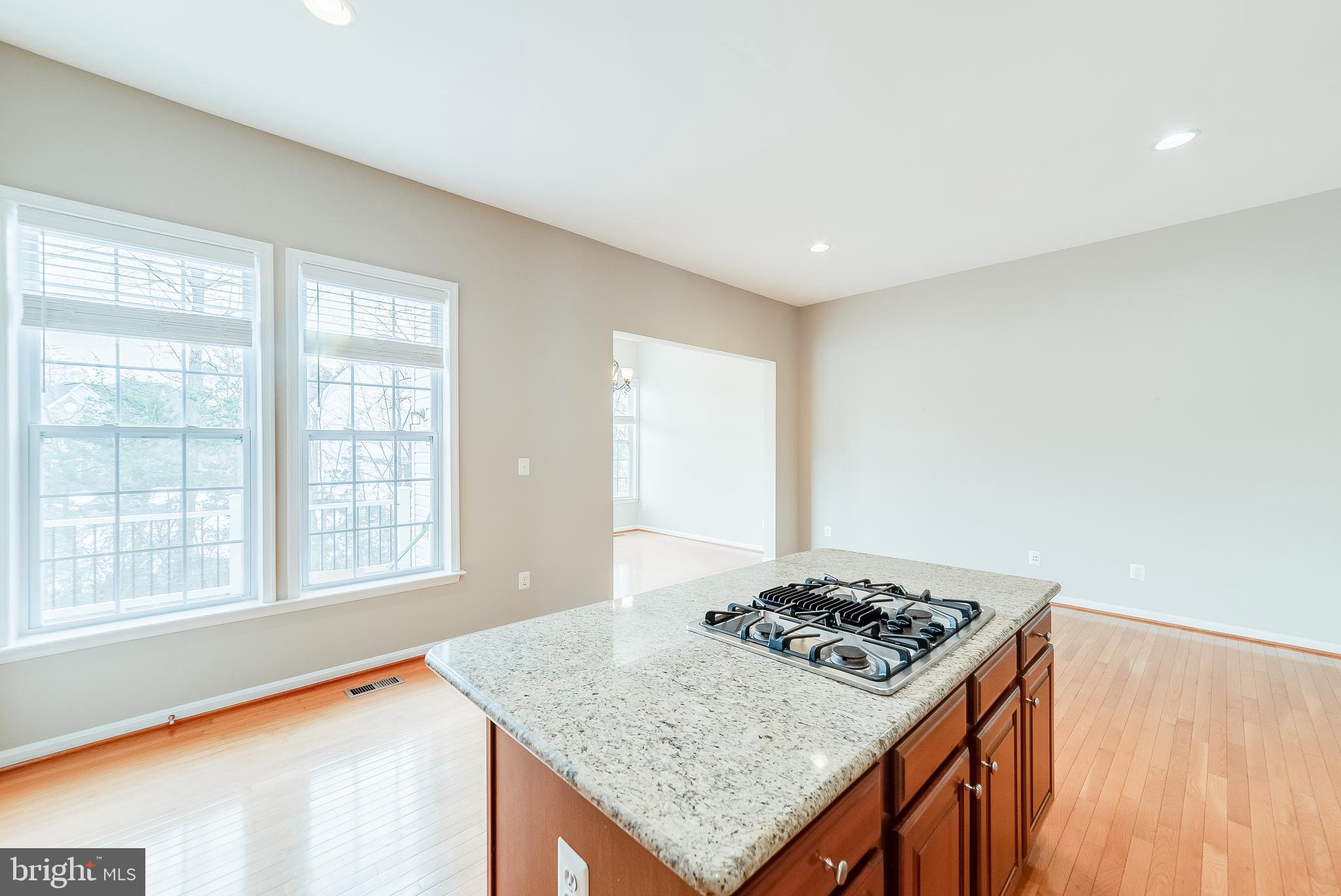 22072 AVONWORTH SQUARE