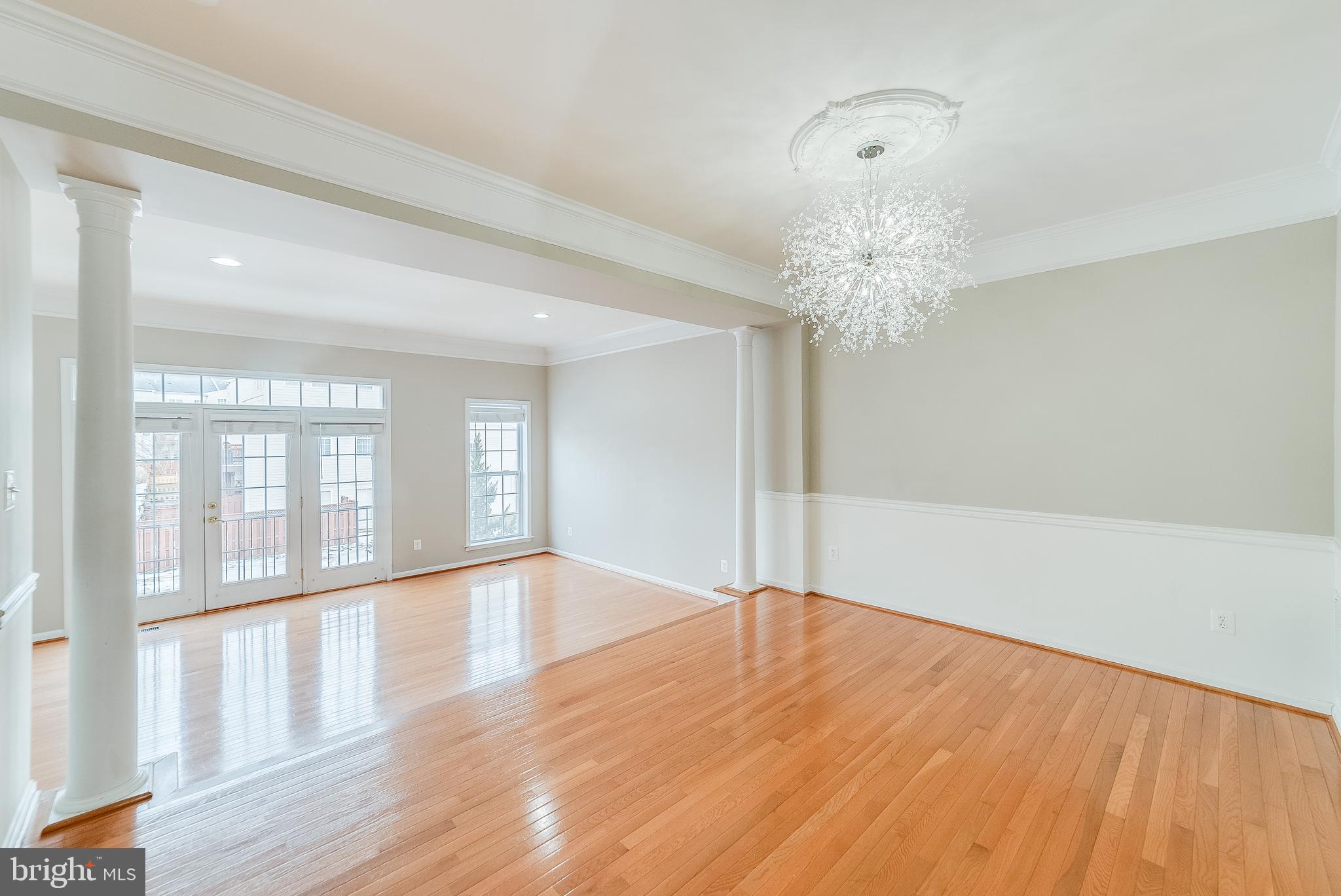 22072 AVONWORTH SQUARE