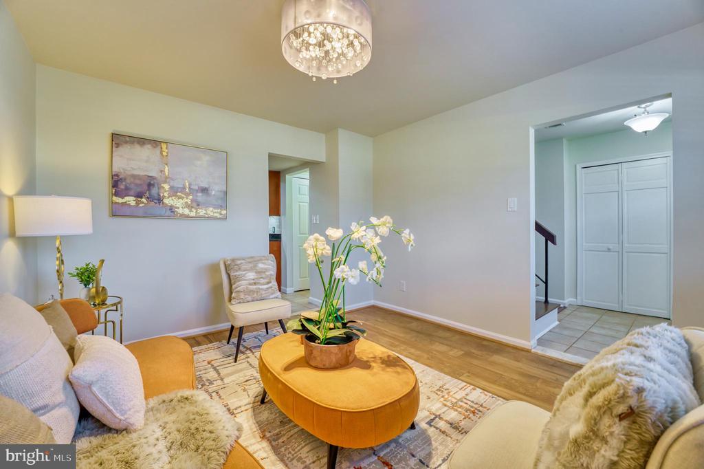 253 WILLOW TERRACE
