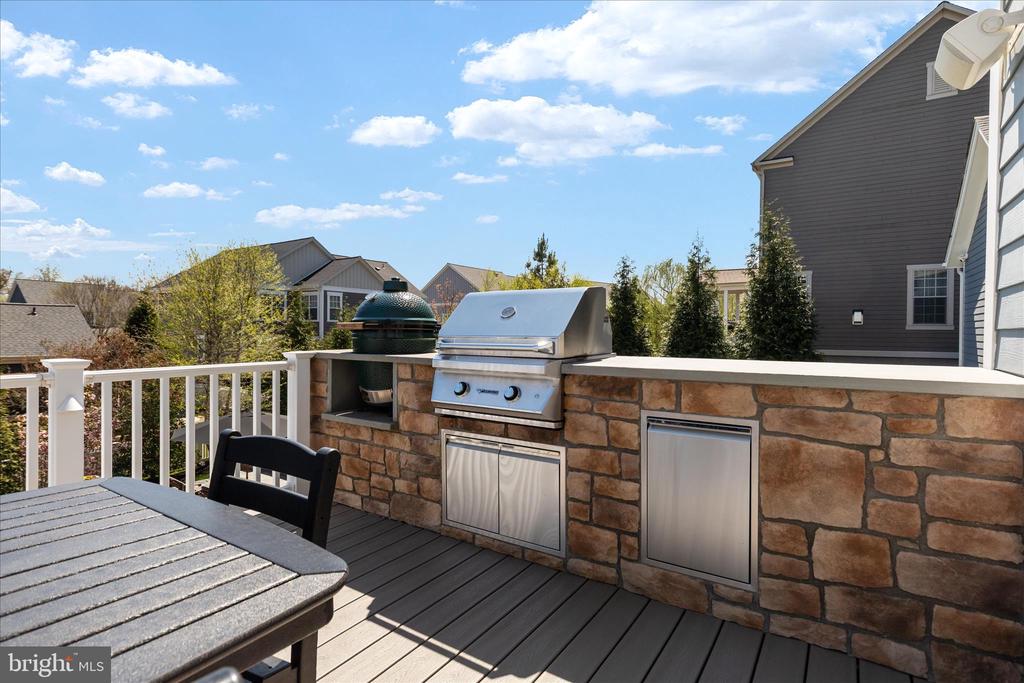 24932 SAWYER MILLS COURT