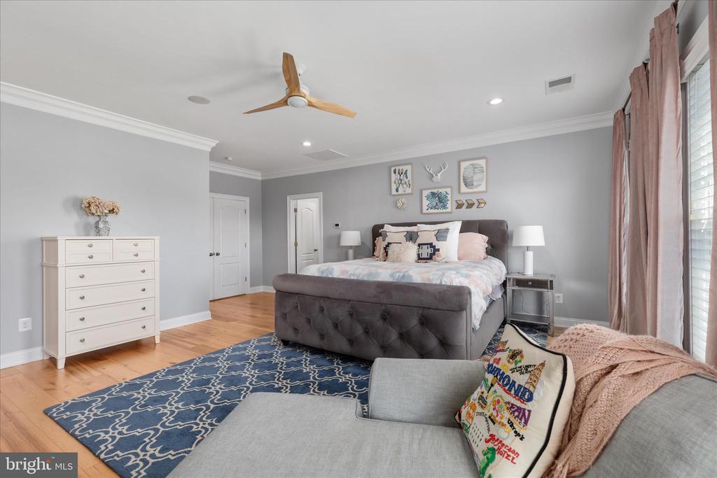 24932 SAWYER MILLS COURT