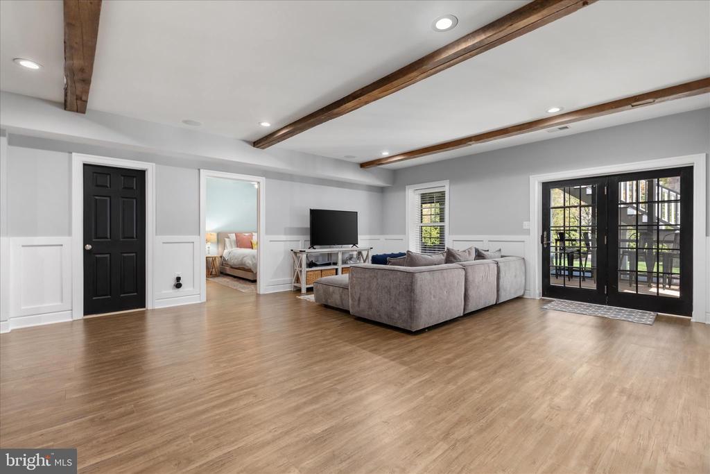 24932 SAWYER MILLS COURT