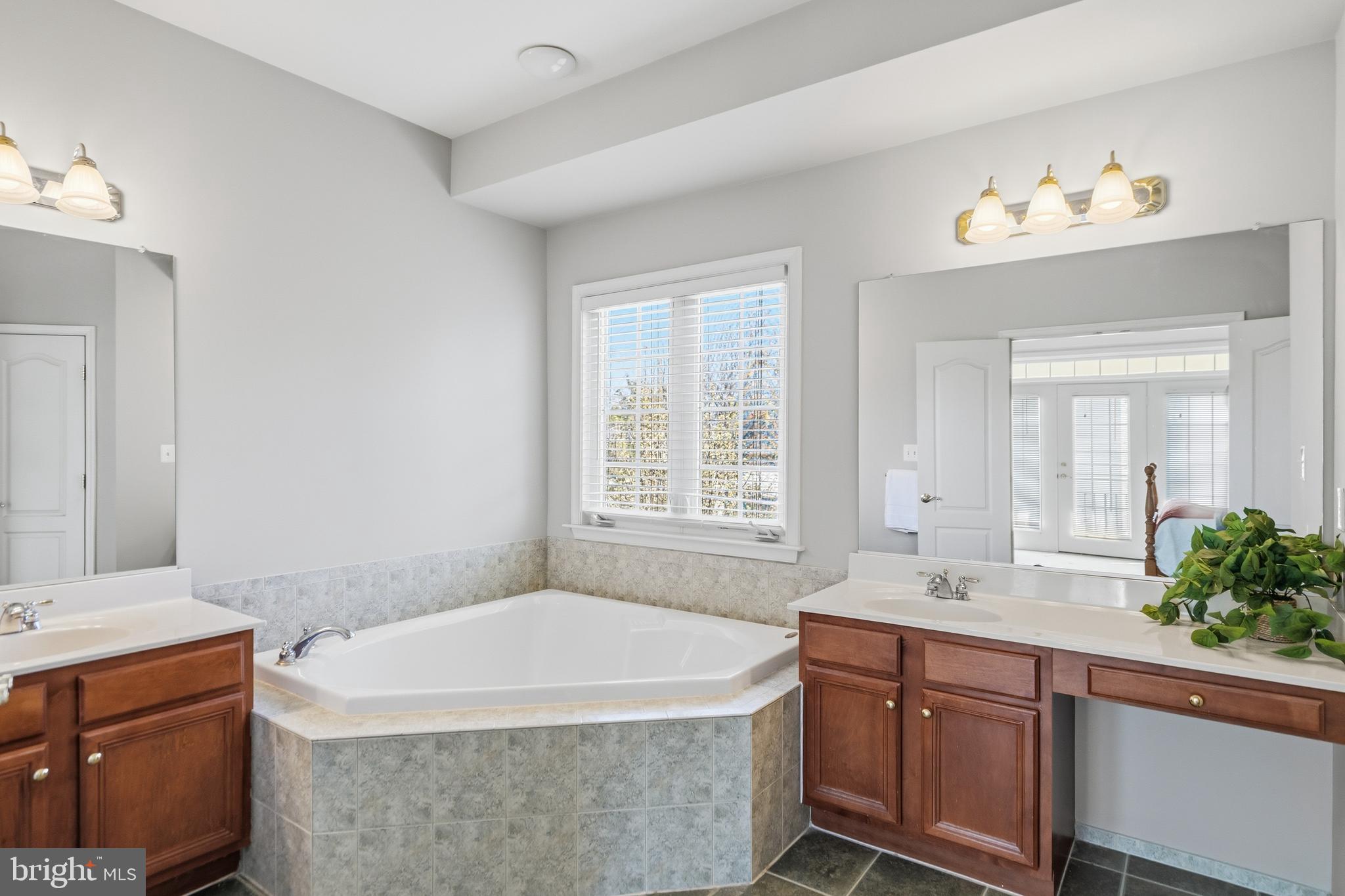 21824 WINGFOOT COURT