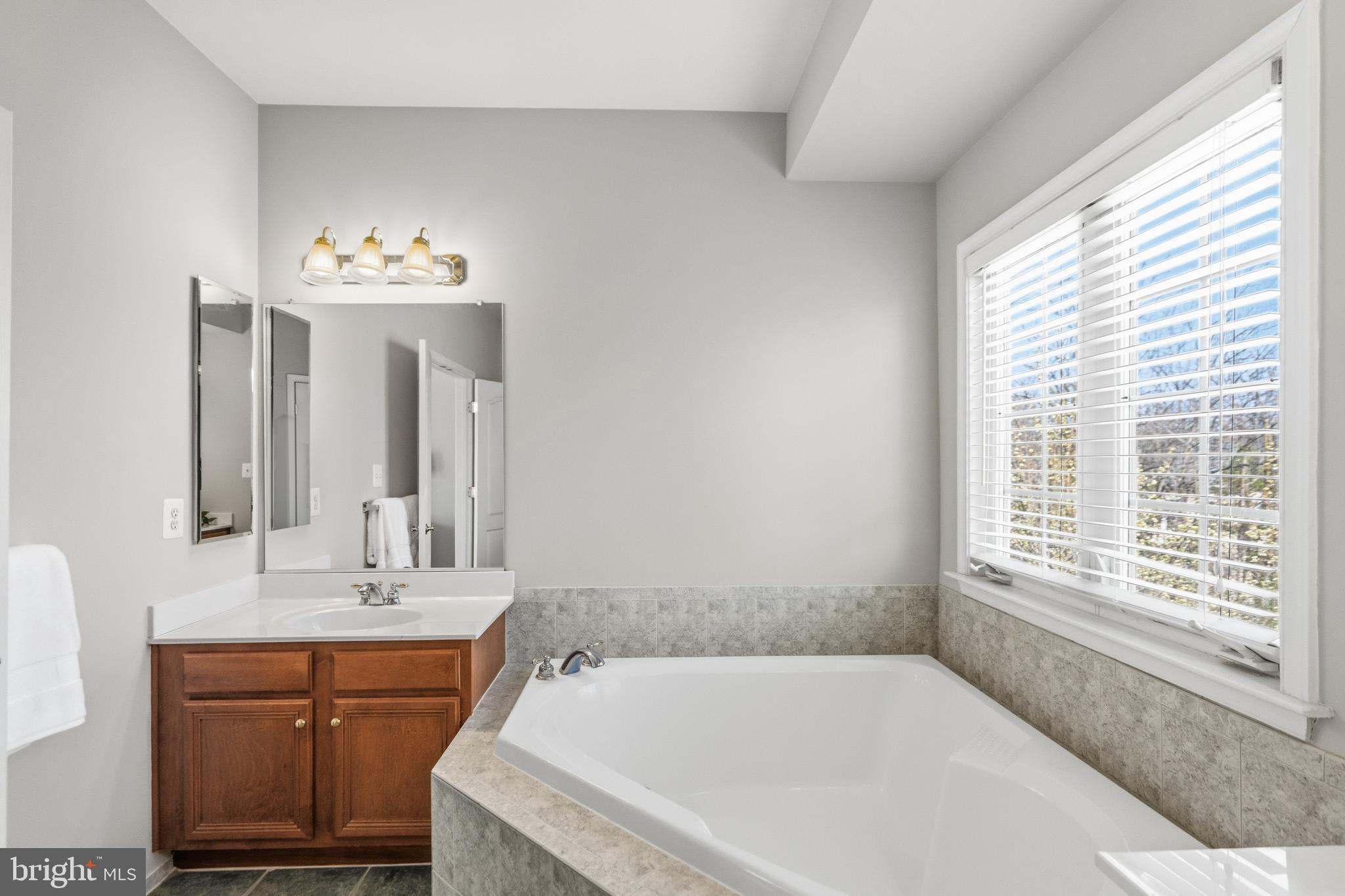 21824 WINGFOOT COURT