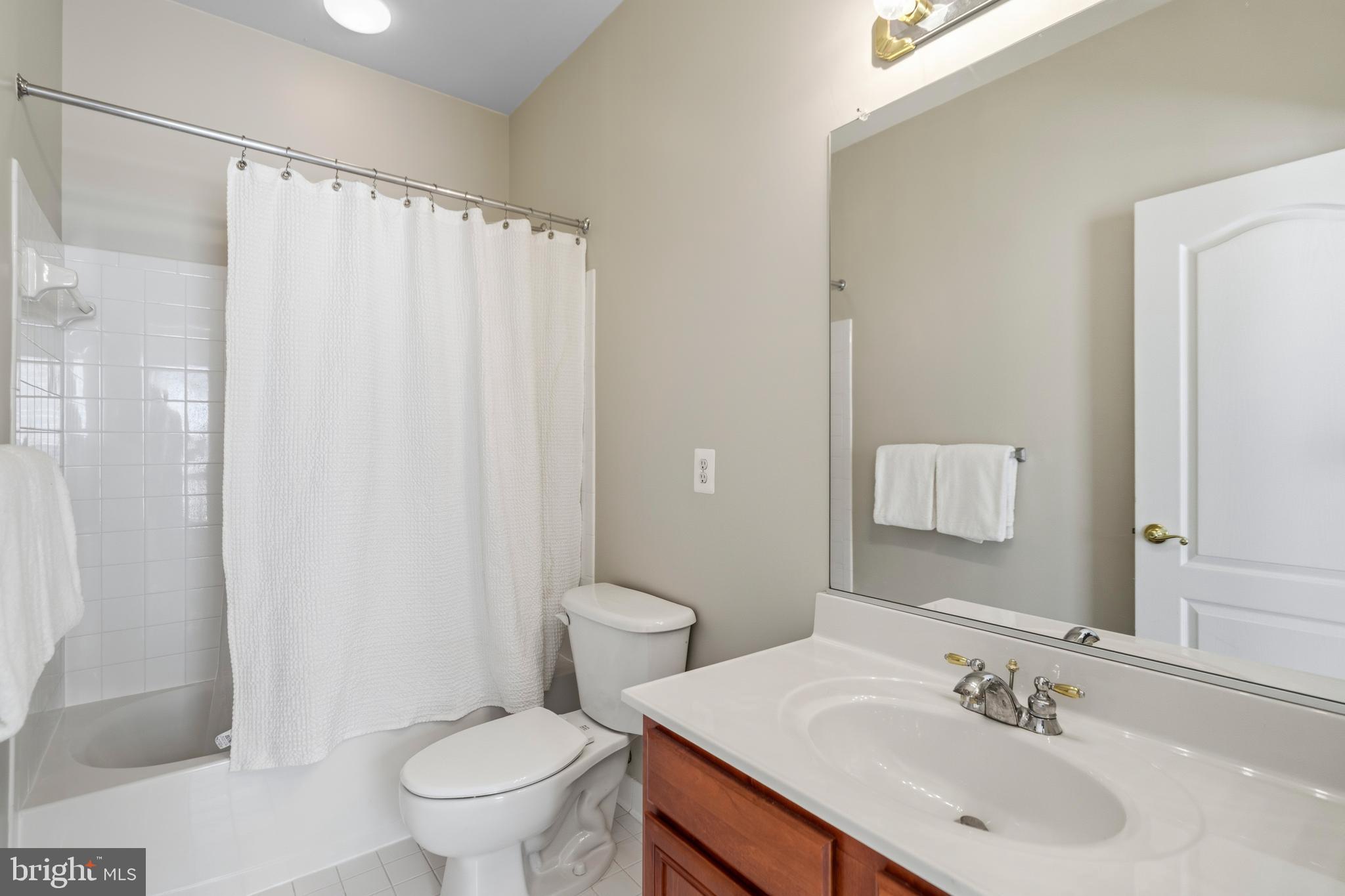 21824 WINGFOOT COURT