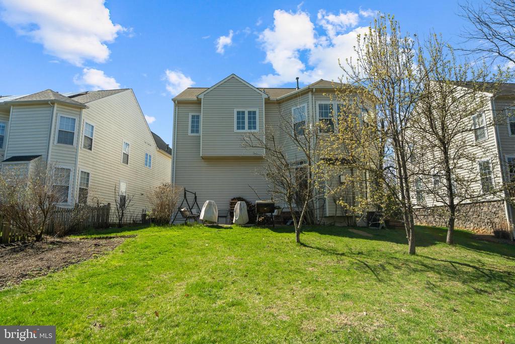 21824 WINGFOOT COURT