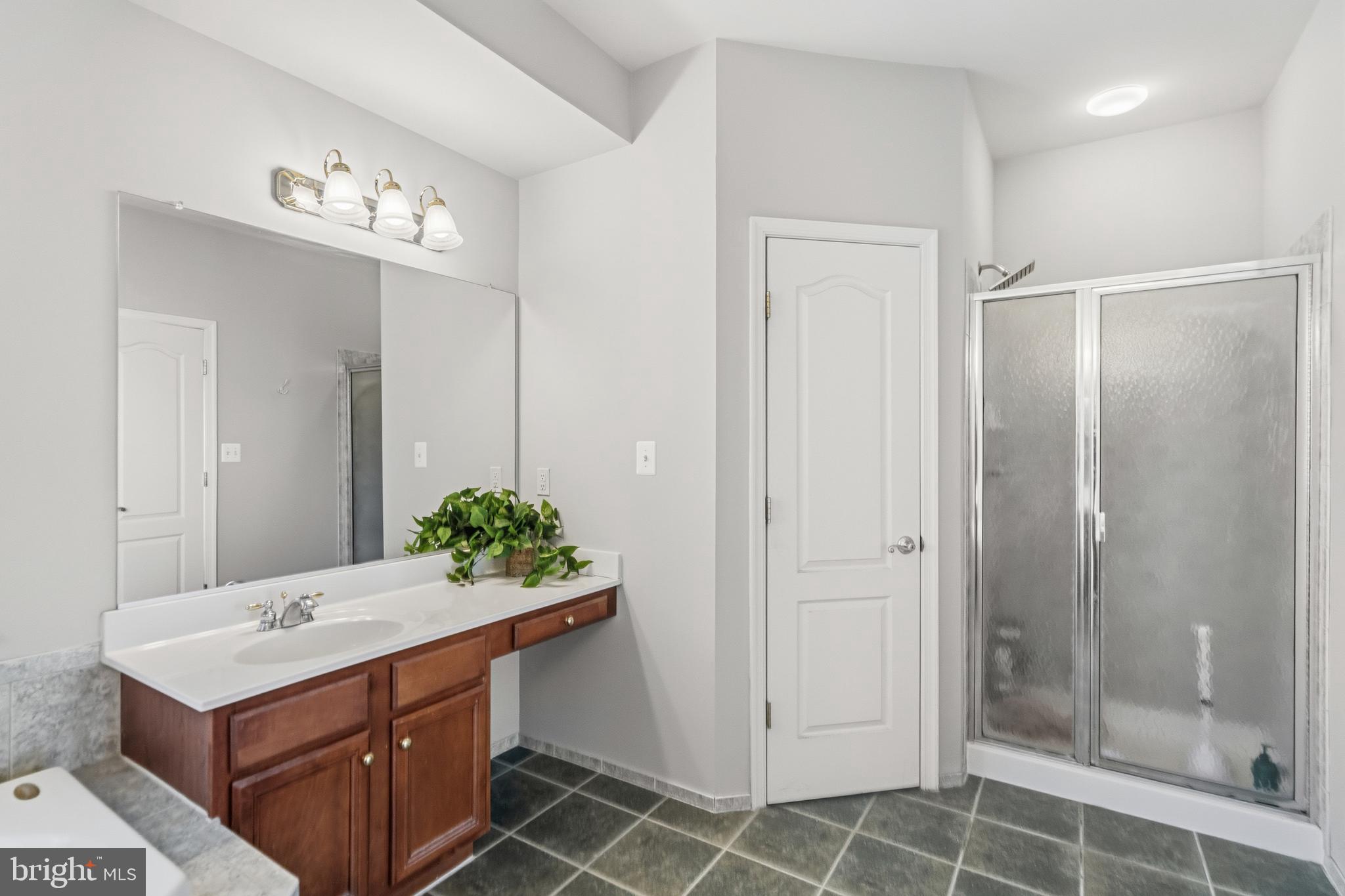 21824 WINGFOOT COURT