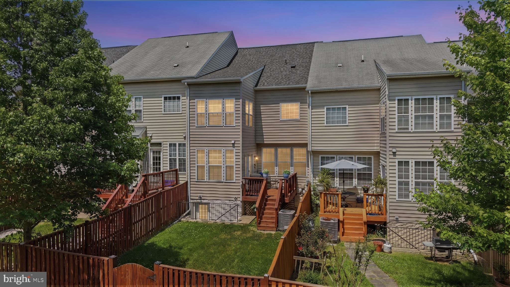 405 LEEDS RIDGE COURT