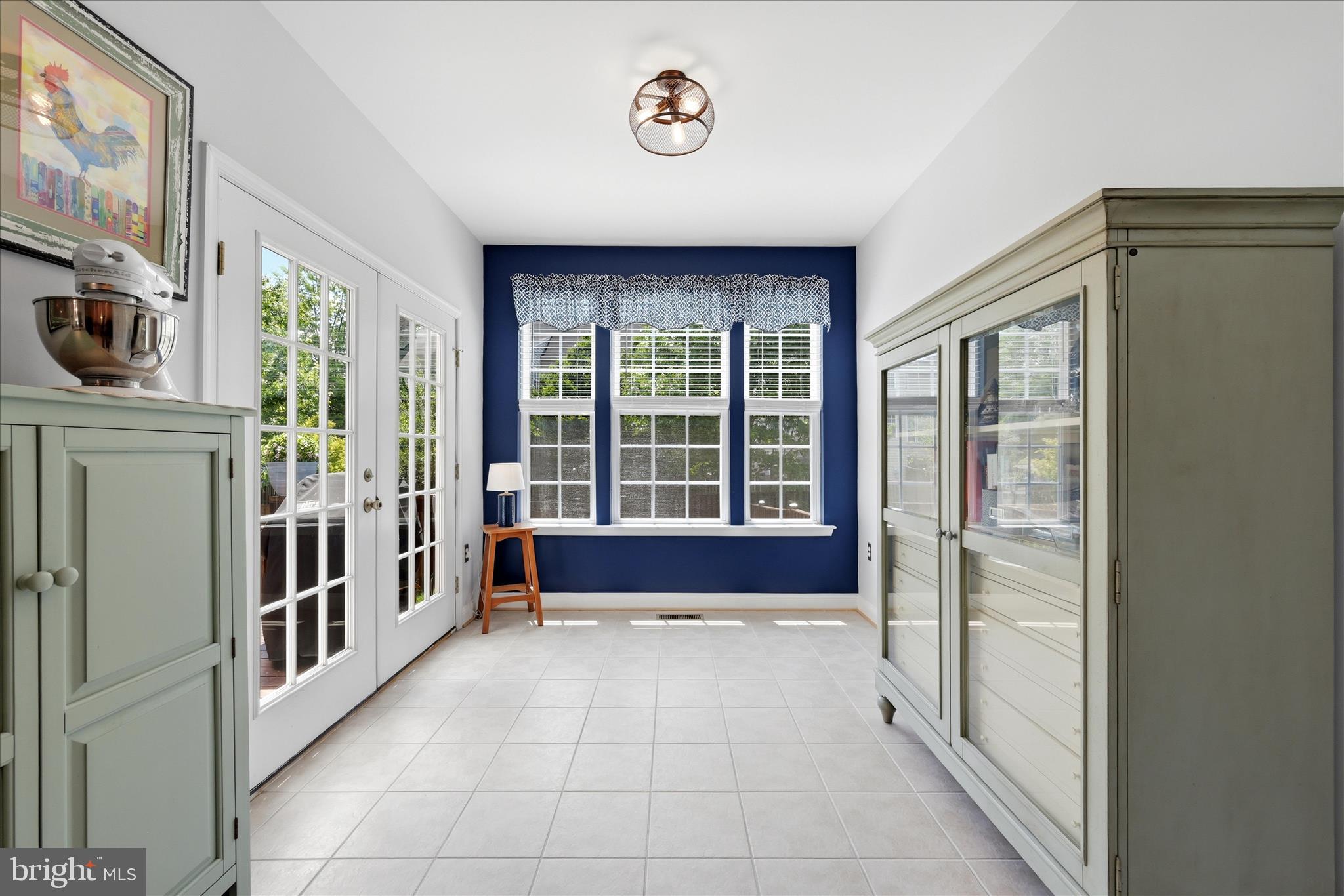 405 LEEDS RIDGE COURT