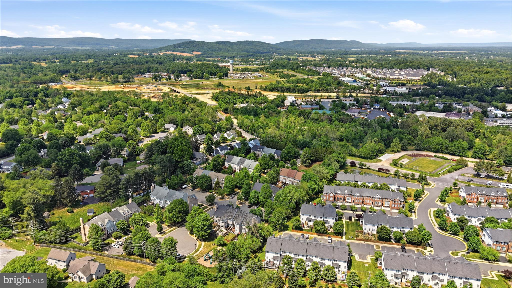 405 LEEDS RIDGE COURT