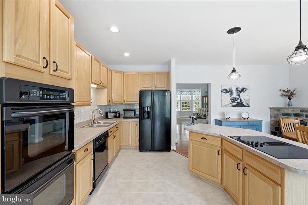 405 LEEDS RIDGE COURT