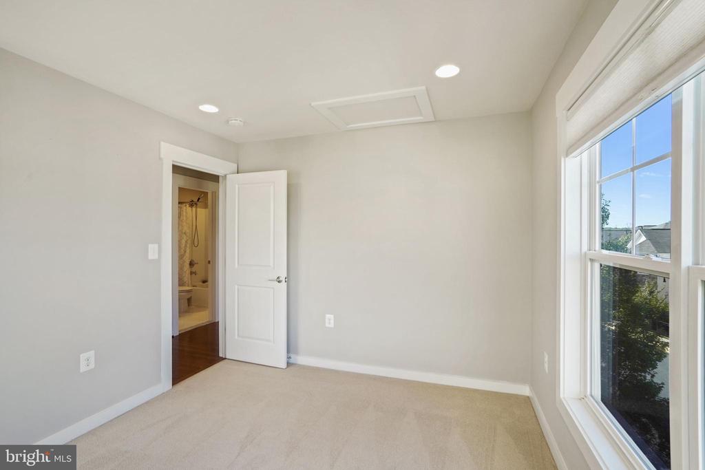 22413 VERDE GATE TERRACE