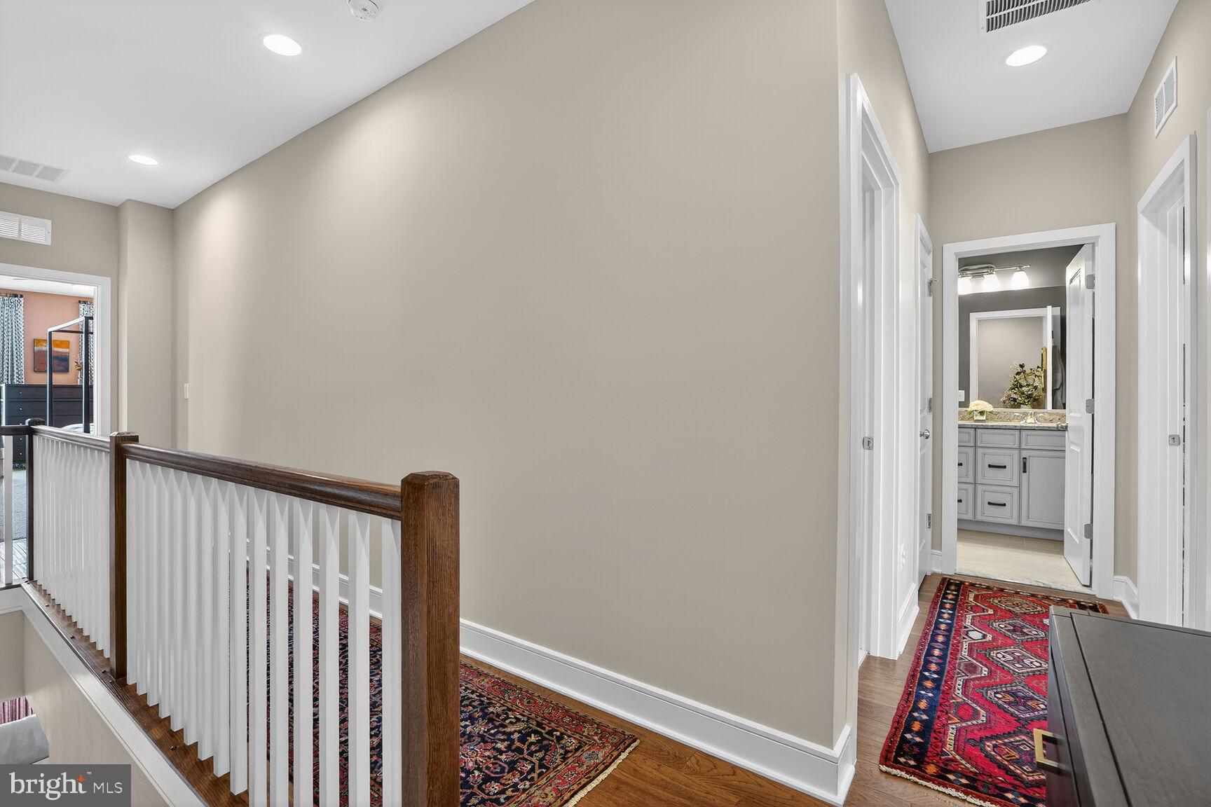 23048 LAVALLETTE SQUARE