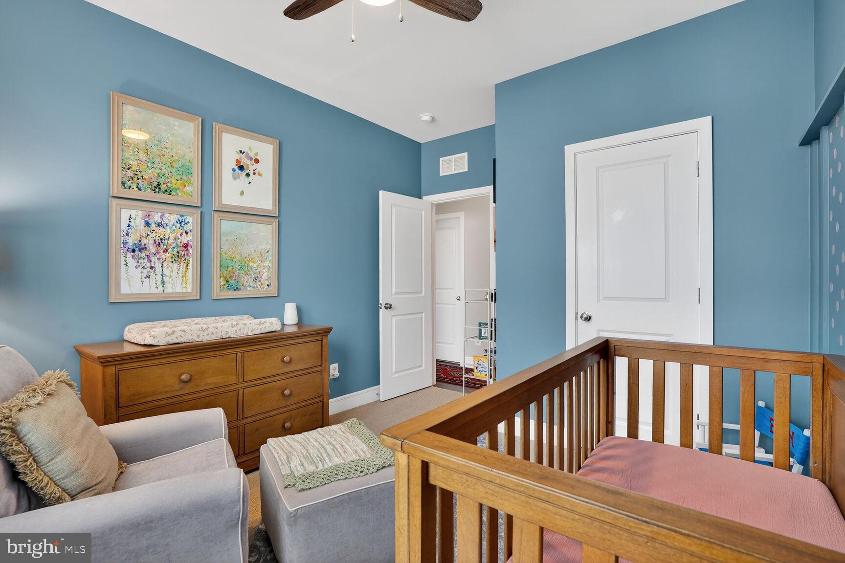 23048 LAVALLETTE SQUARE