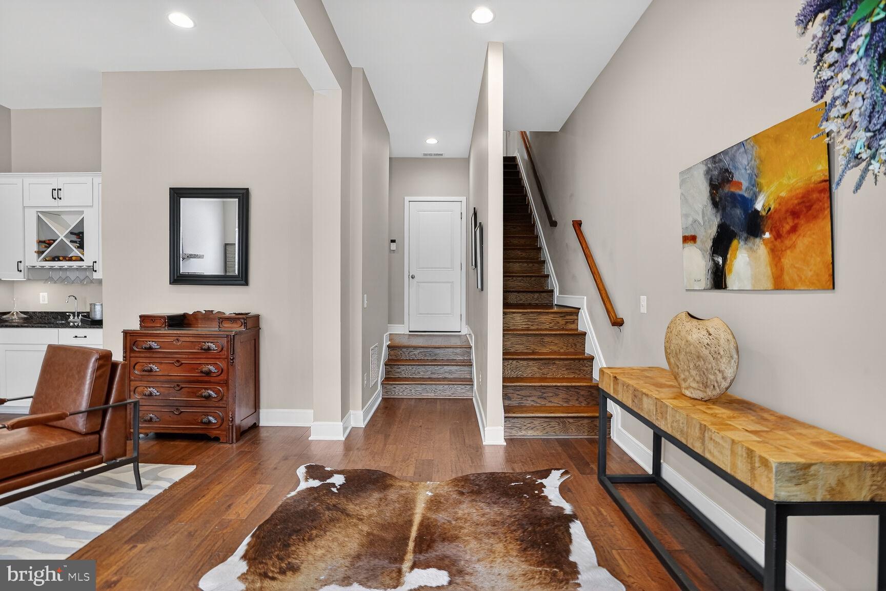 23048 LAVALLETTE SQUARE