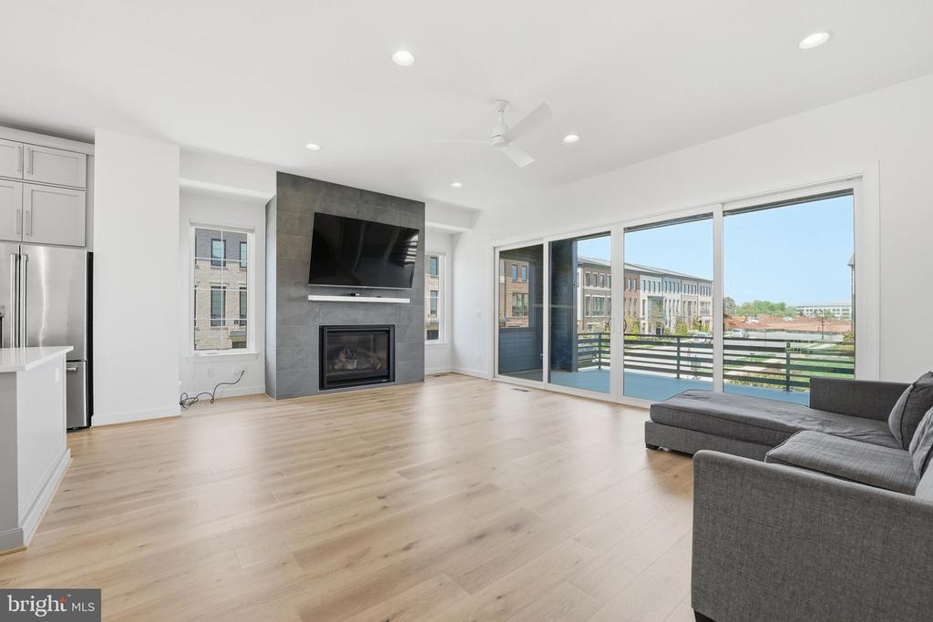 20230 TAFT TERRACE