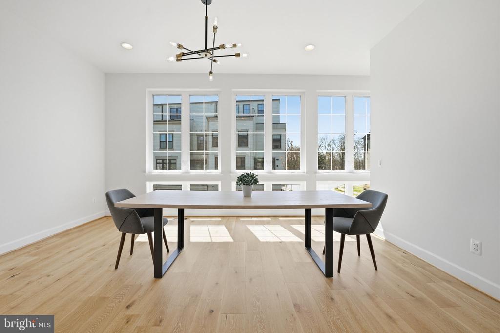 20230 TAFT TERRACE