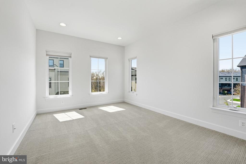 20230 TAFT TERRACE
